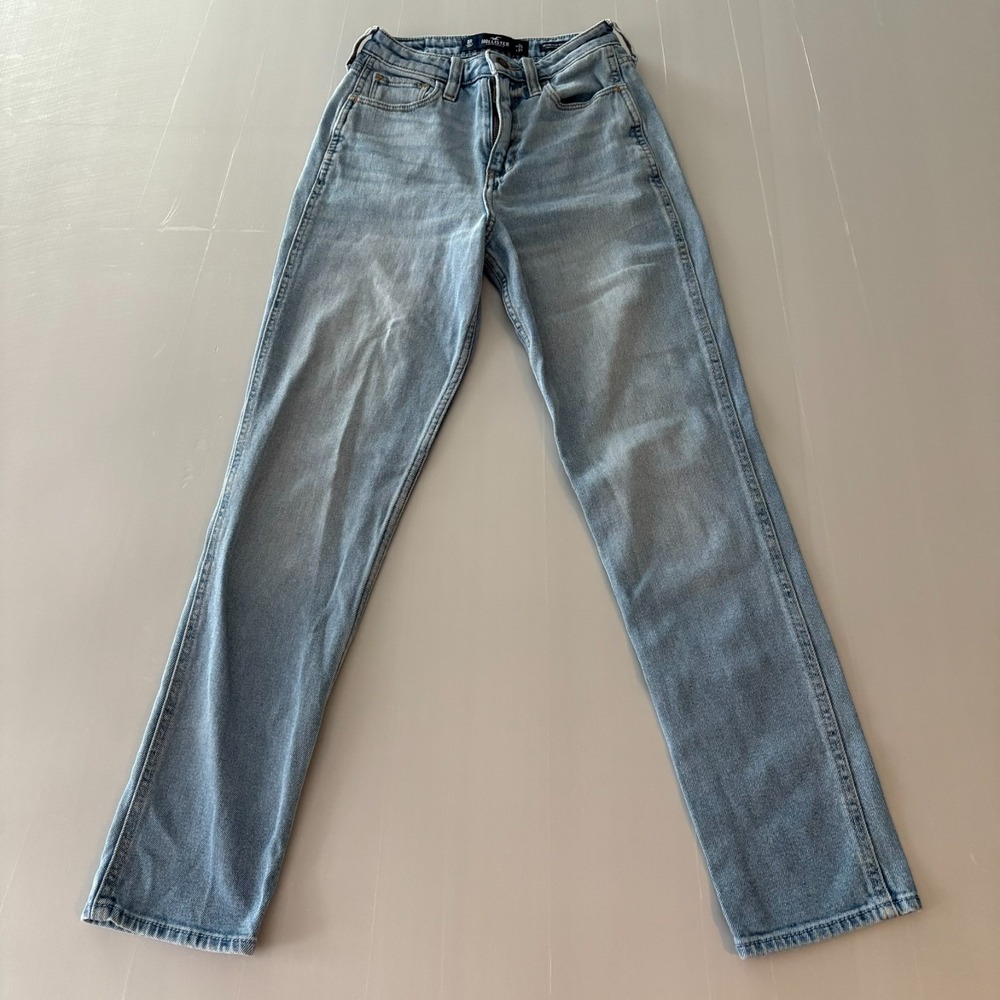 Hollister Ultra High Rise Mom Jeans W24 L27 Light Wash Vintage Stretch Denim